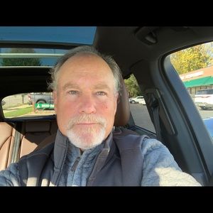 Meet your Posher, Laurence